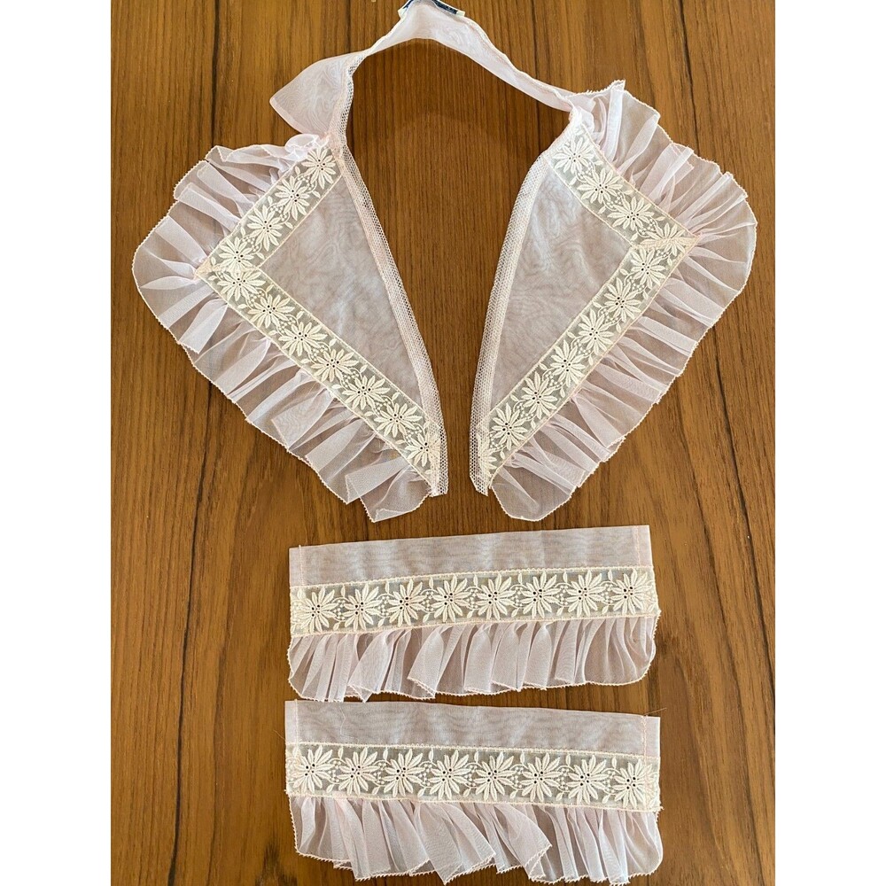 Vintage Collar And Cuffs -- Karyl Lee